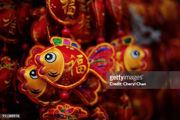 chinese new year decoration - gold fish imagens e fotografias de stock