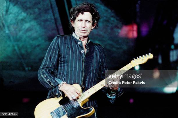 Photo of ROLLING STONES, The Rolling Stones, De Goffert, Nijmegen, Nederland, 08 juni 2007, Pop, rhythm and blues, rock, blues, gitarist Keith...