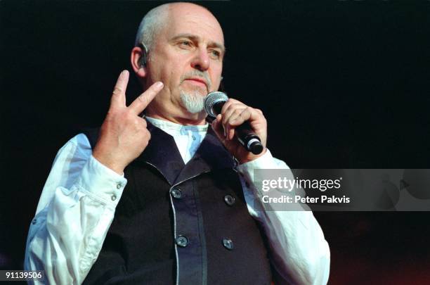 Photo of Peter GABRIEL; Peter Gabriel, WesterGasfabriek, Amsterdam, Nederland, 29 juni 2007, Pop, art rock, symfonisch, zanger componist en...