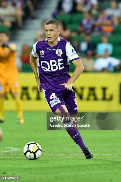 Shane Lowry of the Glory runs with the ball during the round 18 A-League match between the Perth Glory and the Western Sydney Wanderers at nib...