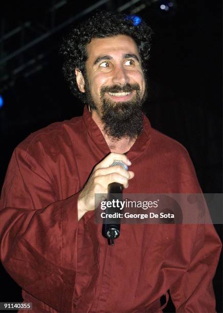 Photo of SYSTEM OF A DOWN, System of a Down performs at OFFFEST 2002 at the Jones Beach Theatre in Long Island, New York. July 21, 2002