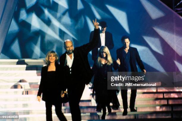 Photo of FLEETWOOD MAC, L-R: Christine McVie, Mick Fleetwood , Stevie Nicks, John McVie, Lindsey Buckingham - walking onstage, group shot