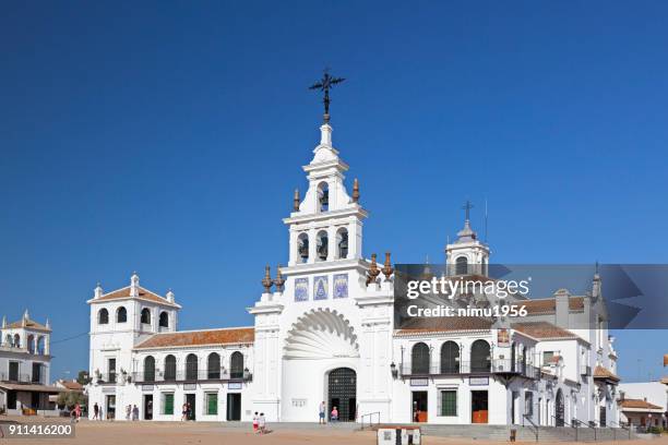 our lady church in el rocio, almonte, andalusia, spain - esterno di un edificio stock pictures, royalty-free photos & images