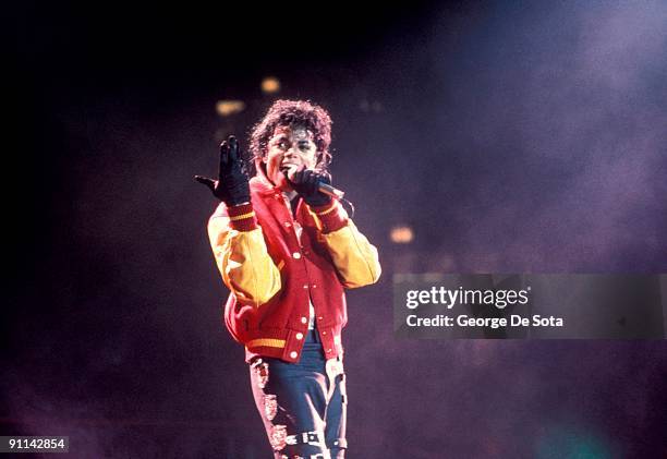 Michael Jackson 80s Photos and Premium High Res Pictures - Getty Images