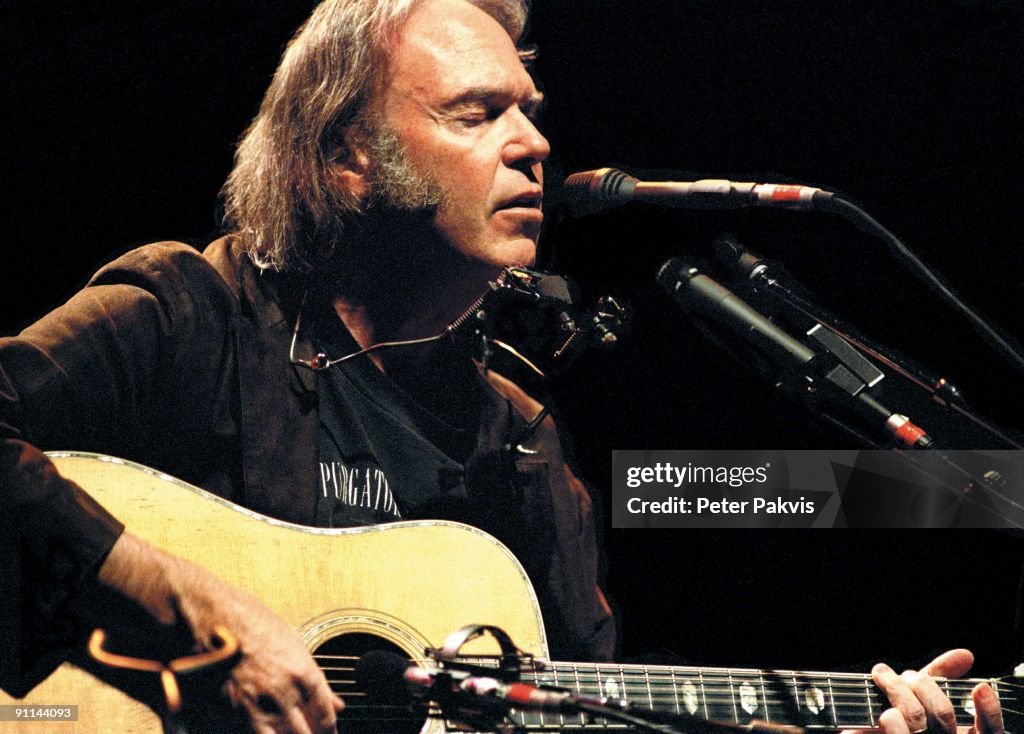 Photo of Neil YOUNG
