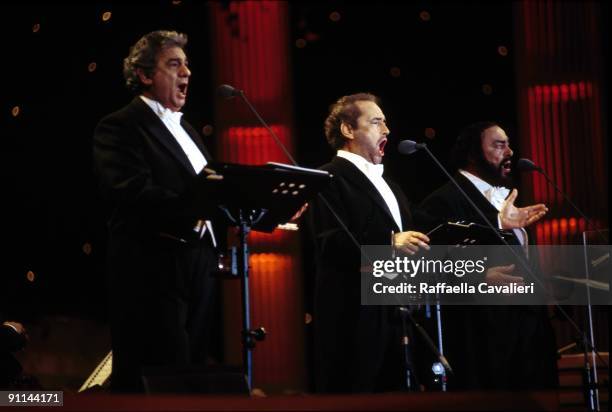 Photo of Jose CARRERAS and Placido DOMINGO and Luciano PAVAROTTI and THREE TENORS