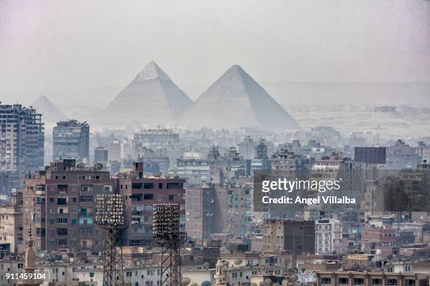 cairo. pyramids - cairo ストックフォトと画像