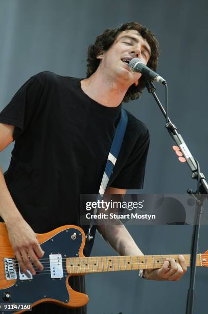 Photo of IOW FEST/STUART MOSTYN, Snow Patrol perform live on stage at Isle of Wight Festival Sunday 13 June 2004