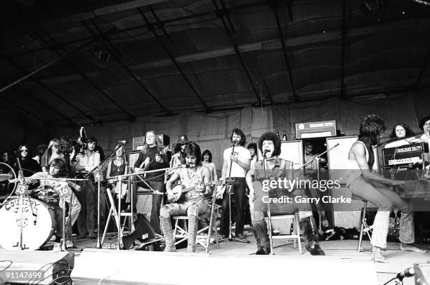 Photo of MUNGO JERRY and Joe RUSH and John GODFREY and Paul KING and Ray DORSET and Colin EARL, L-R: Joe Rush, John Godfrey, Paul King, Ray Dorset,...