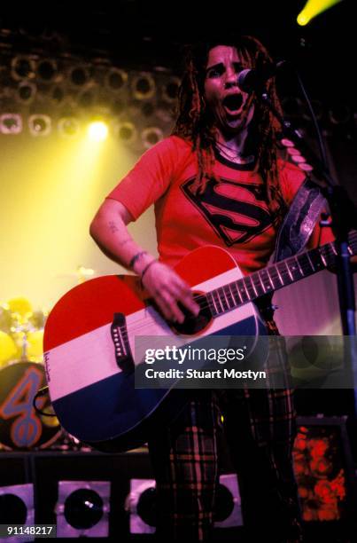 Photo of Linda PERRY and 4 NON BLONDES; Linda Perry