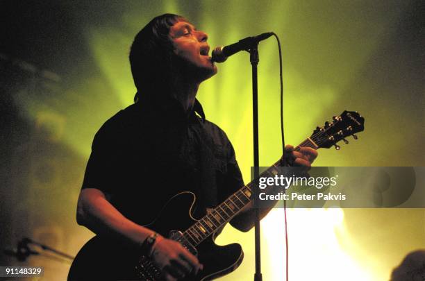 Photo of MOKE, Moke, Lowlands, Biddinghuizen, Nederland, 18 augustus 2007, Pop, britpop, de Ierse zanger, componist en gitarist, Felix Maginn zingt...
