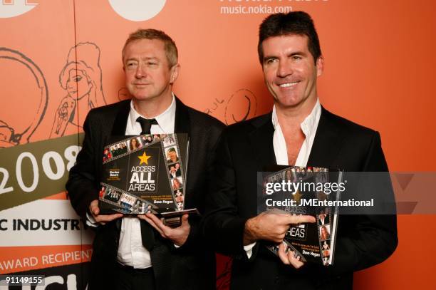 Photo of Louis WALSH and Simon COWELL, Louis Walsh and Simon Cowell posed at the 2008 Music Industry Trusts Award Dinner