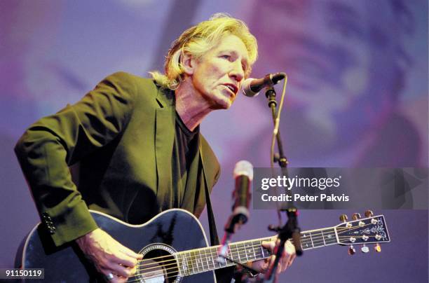 Photo of Roger WATERS, Roger Waters, Arrow Classic Rock, Lichtenvoorde Nederland, 10 juni 2006, Pop, symfonisch, Roger Waters zingt en speelt op zijn...