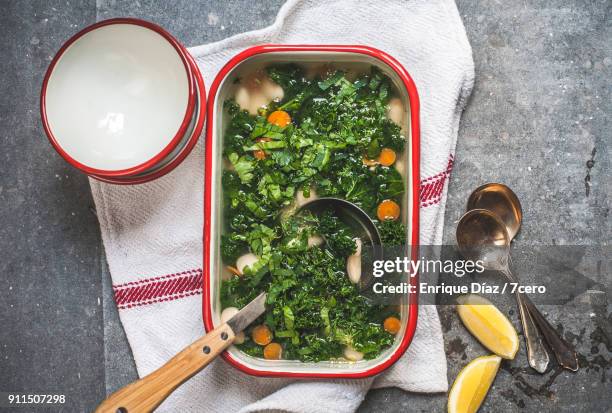 butter bean, kale and parmesan broth with herbs - italian parsley stock pictures, royalty-free photos & images