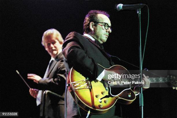 Photo of Elvis COSTELLO, Elvis Costello, Heineken Music Hall, Amsterdam, Nederland, 06 september 2006, Pop, new wave, klassiek, country, Elvis...