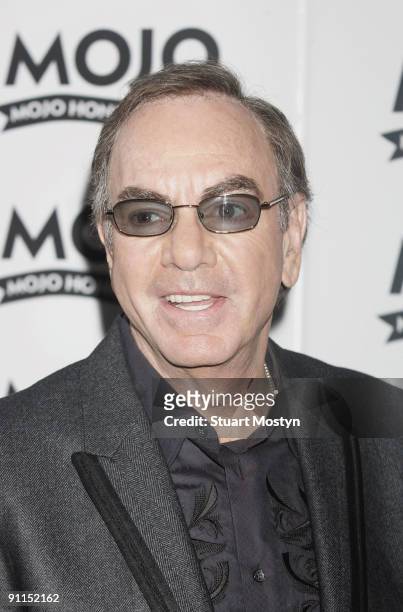 Photo of Neil DIAMOND, posed, arriving at awards
