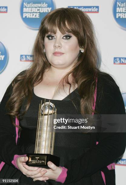 Photo of ADELE, Portrait of Adele with nomination award