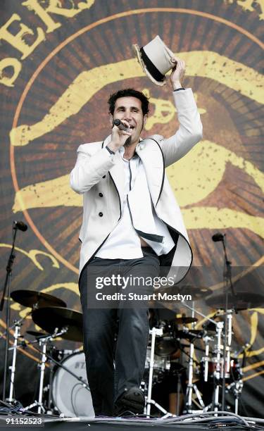 Photo of Serj TANKIAN, Serj Tankian performing on stage