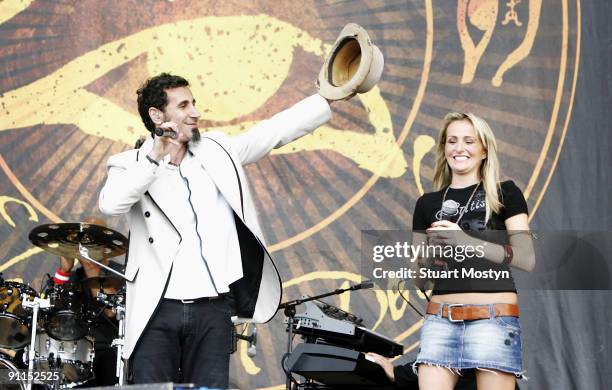 Photo of Serj TANKIAN, Serj Tankian performing on stage