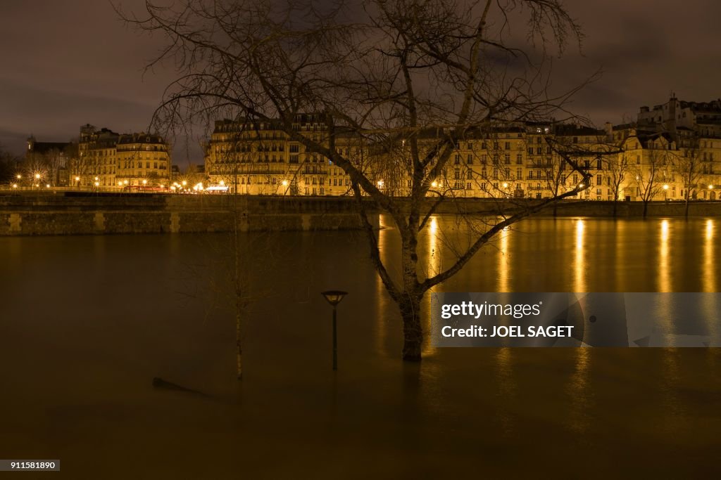 FRANCE-WEATHER-FLOODS