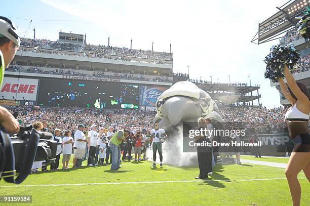 Cornerback Sheldon Brown of the Philadelphia Eagles enters the field during the game against the New Orleans Saints on September 20, 2009 at Lincoln...