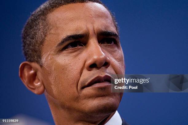 President Barack Obama speaks during a news conference following day two of the G-20 summit September 25, 2009 in Pittsburgh, Pennsylvania. G-20...