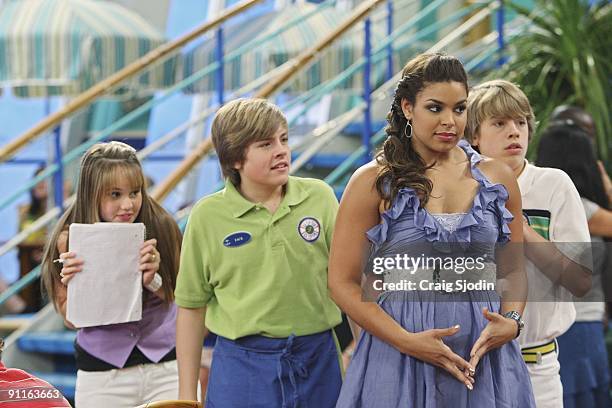 Crossing Jordin" - When recording artist Jordin Sparks comes aboard the S.S. Tipton for a concert, Zack, Cody and Marcus write a song for her to...