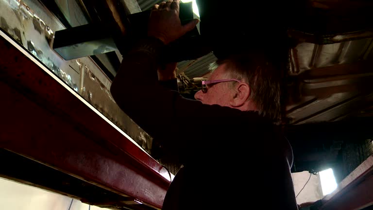 Mechanic Metal Rode 190 Old Metal Sheet Stock Videos, Footage, & 4K Video Clips - Getty Images
