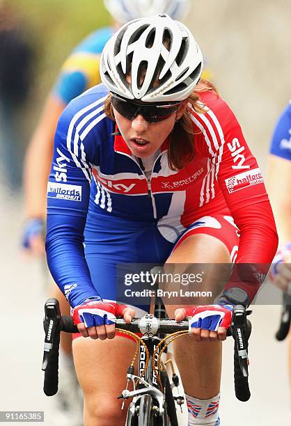 Nicole Cooke of Great Britain rides in the Elite Women's Road Race on September 26, 2009 in Mendrisio, Switzerland.
