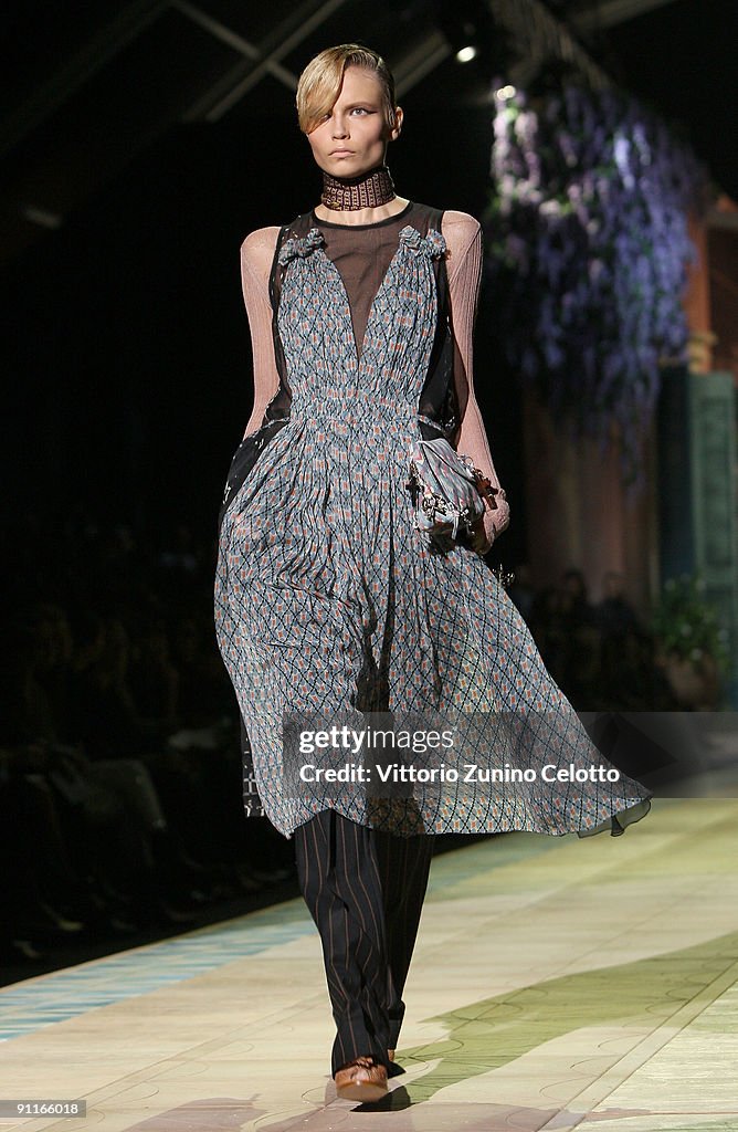 Roberto Cavalli - Milan Fashion Week Spring/Summer 2010