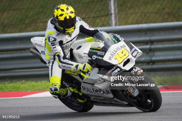 Alvaro Bautista of Spain and Angel Nieto Team rounds the bend during the MotoGP Tests In Sepang at Sepang Circuit on January 29, 2018 in Kuala...