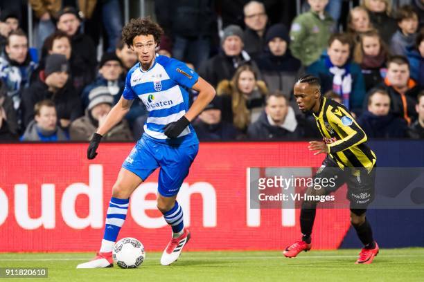 Phillipe Sandler of PEC Zwolle, Thulani Serero of Vitesse during the Dutch Eredivisie match between PEC Zwolle and Vitesse Arnhem at the MAC3Park...