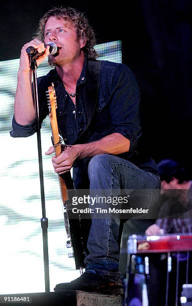 Dierks Bentley performs in support of his Feel That Fire release at Sleep Train Amphitheatre on September 26, 2009 in Wheatland, California.