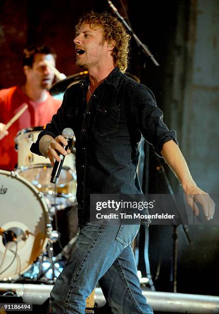 Dierks Bentley performs in support of his Feel That Fire release at Sleep Train Amphitheatre on September 26, 2009 in Wheatland, California.