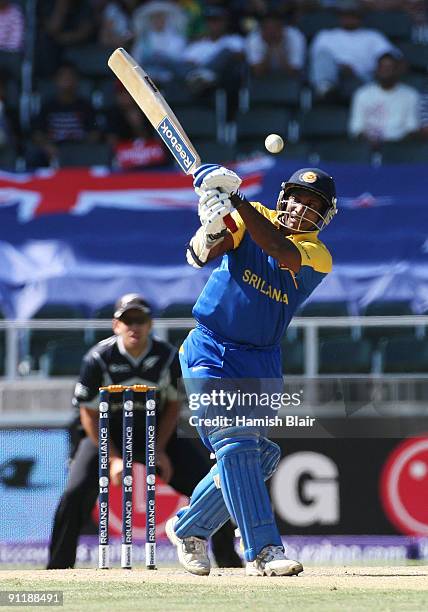 Sanath Jayasuriya of Sri Lanka pulls during the ICC Champions Trophy Group B match between New Zealand and Sri Lanka played at Wanderers Stadium on...
