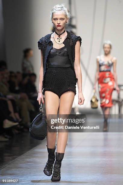 3 030 Sasha Pivovarova Photos High Res Pictures Getty Images 3-030-sasha-pivovarova-photos-high-res-pictures-getty-images