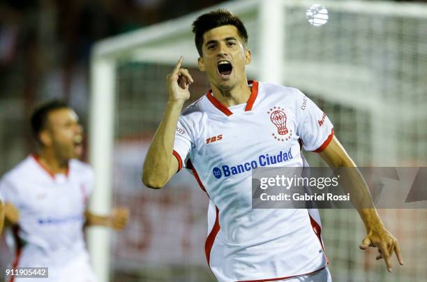 Iganacio Pussetto of Huracan celebrates after scoring the first goal of his team during a match between Huracan and River Plate as part of Torneo...