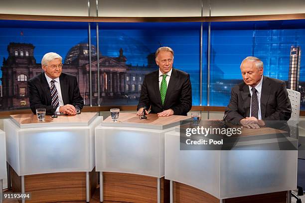 German Foreign Minister and lead candidate of the German Social Democrats Frank-Walter Steinmeier, Juergen Trittin , co-lead candidate for the German...