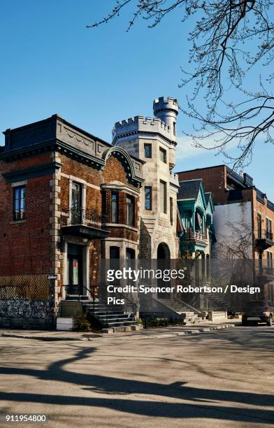 residential area with houses in variety of architecture, plateau mont royal - plateau royal foto e immagini stock