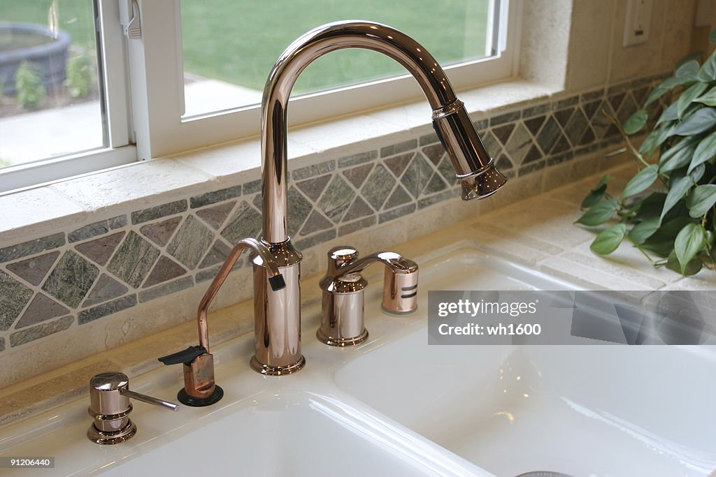 Kitchen sink