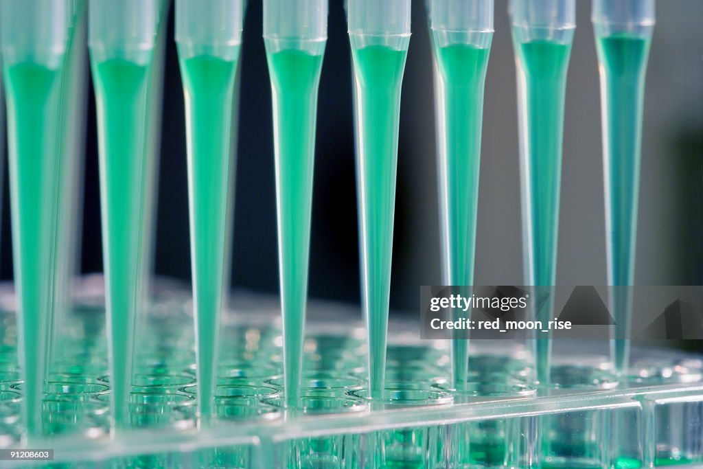 Robot microfluidics dispensazione