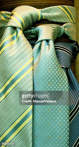 three elegant ties - manuel velasco 個照片及圖片檔