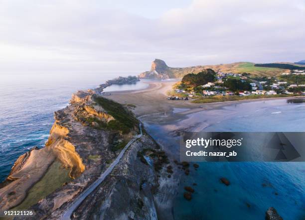 castlepoint antenne veiw. - wellington boot stock-fotos und bilder