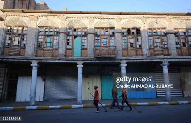 Al Rasheed Street Comunication Building 647 Rasheed Street Stock Photos, High-Res Pictures, and Images - Getty ...