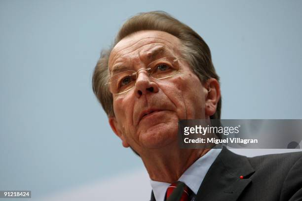 The chairman of the Social Democratic Party Franz Muentefering looks on during a news conference on September 28, 2009 in Berlin, Germany. With 23.0...