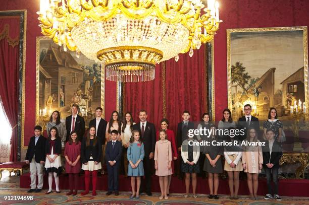 King Felie of Spain, Queen Letizia of Spain, Princess Leonor of Spain and Princess Sofia of Spain greet children and winners of ÔQue Es un Rey Para...