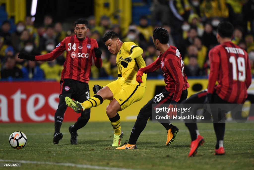 Kashiwa Reysol v Muangthong United - AFC Champions League Playoff