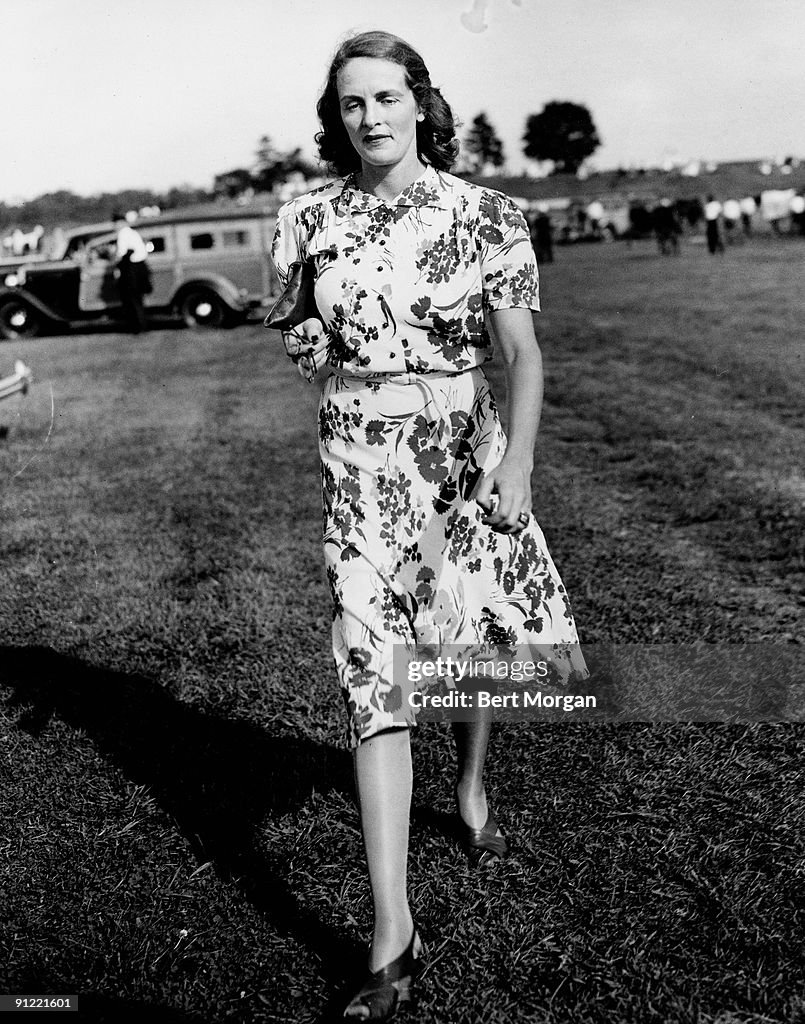 Eleanor Searle Whitney Arrives For Polo Match
