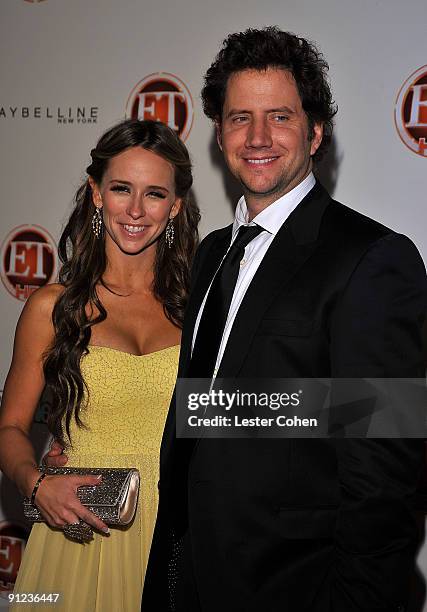 Actors Jennifer Love Hewitt and Jamie Kennedy arrive at the 13th Annual Entertainment Tonight and People Magazine Emmys After Party at the Vibiana on...