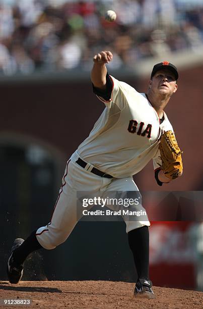 Matt Cain of the San Francisco Giants pitches against the Chicago Cubs during the game at AT&T Park on September 27, 2009 in San Francisco,...